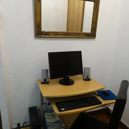 Rico מלון